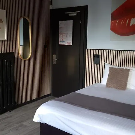 Parc & Hotel 3*
